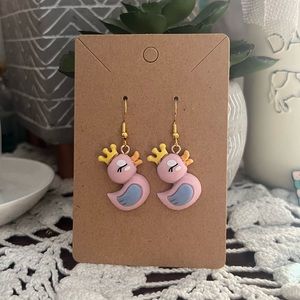 *3 for $20* Queen Duck Earrings